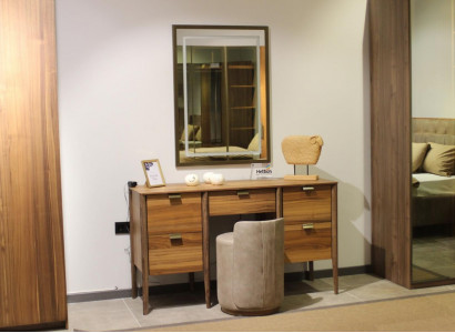 Luxury Furniture Design Dressing Table with Mirror Brown New Bedroom Furniture